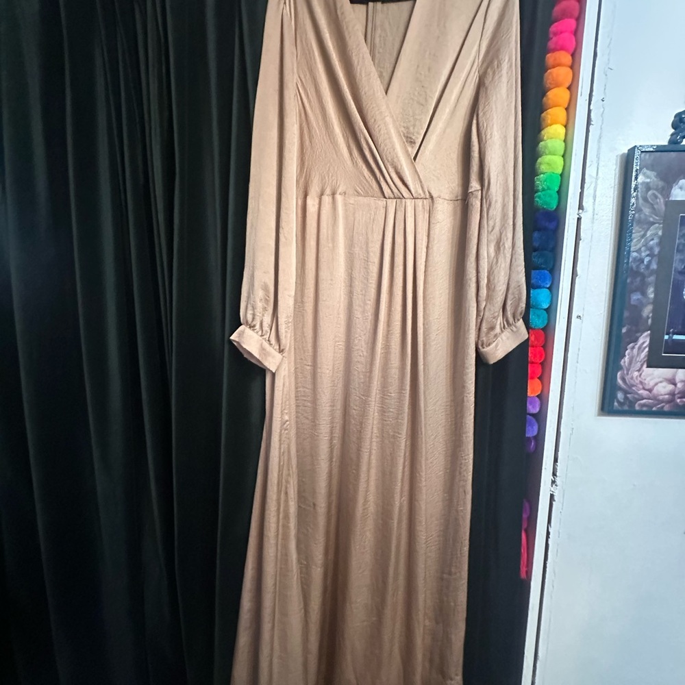 Missguided Beige Long Sleeve Maxi Dress
